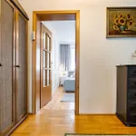 Centrum 50 M Od Rynku, Free Parking