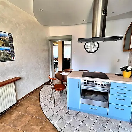 Centrum 50 M Od Rynku, Free Parking