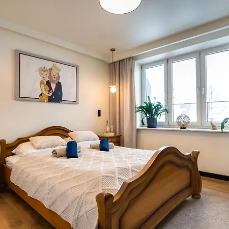 Centrum 50 M Od Rynku, Free Parking