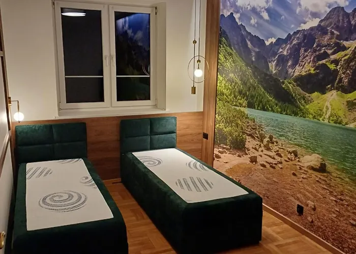 Centrum Dwupoziomowy - 120 M2, 50 M Od Rynku, Parking Nowy Targ